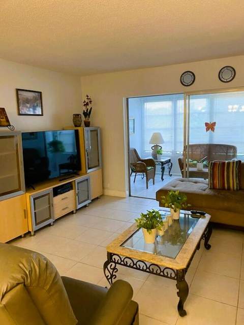7817 Golf Cir Drive #210, Margate FL - photo 9 of 19