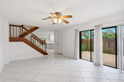 2625 SE 5th Circle, Boynton Beach FL - photo 6 of 31