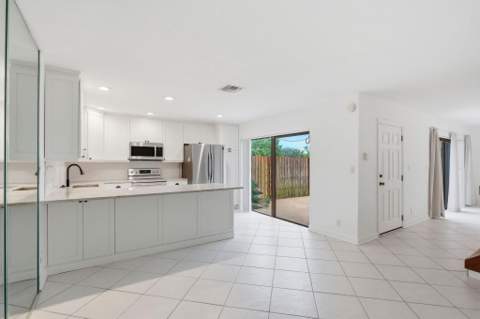 2625 SE 5th Circle, Boynton Beach FL - photo 11 of 31