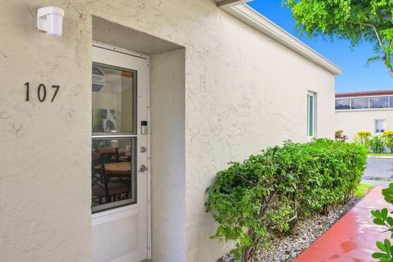 2 bedroom Condominium at 2532 Boundbrook Drive #107, Boundbrook Condo S, Palm Springs — photo 2