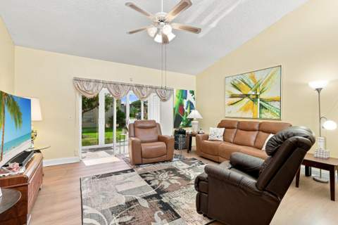 2532 Boundbrook Drive #107, Palm Springs FL - photo 8 of 31