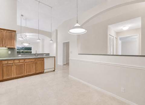 8482 Logia Circle, Boynton Beach FL - photo 7 of 91
