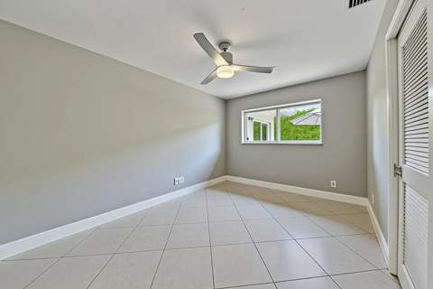 3652 NE 18th Avenue, Oakland Park FL - photo 23 of 33