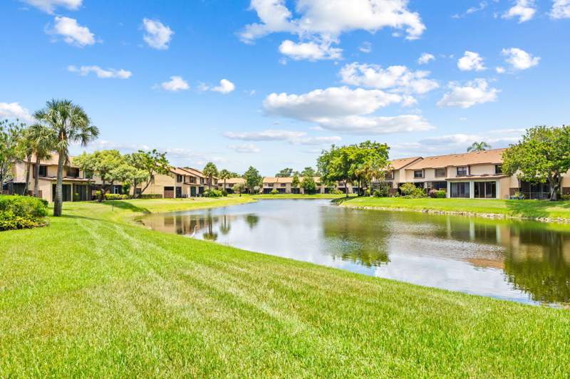 3 bedroom Townhouse at 3952 Cocoplum Circle #3646, Karanda Village Iii-D Condo, Coconut Creek — photo 2