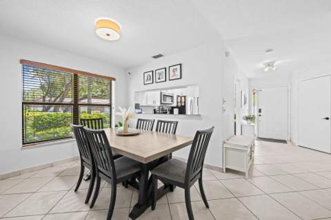 3952 Cocoplum Circle #3646, Coconut Creek FL - photo 8 of 23