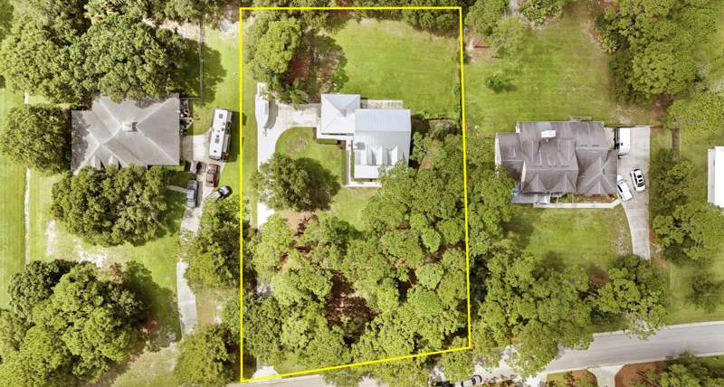 3 bedroom Single Family Residence at 10635 Pine Needle Drive, Pine Hollow, Fort Pierce — photo 3