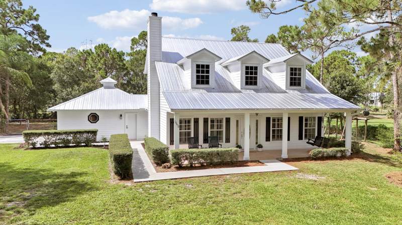 3 bedroom Single Family Residence at 10635 Pine Needle Drive, Pine Hollow, Fort Pierce — photo 2