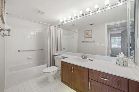 7643 Granville Drive #210, Tamarac FL - photo 20 of 30