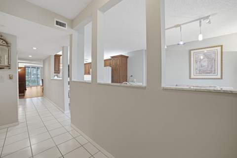 7643 Granville Drive #210, Tamarac FL - photo 24 of 30