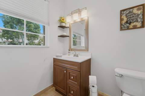4542 Danson Way, Delray Beach FL - photo 15 of 47