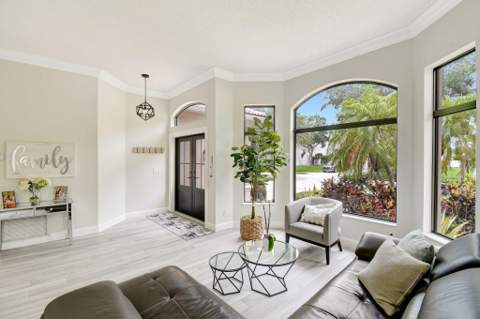 6041 SW 195th Avenue, Pembroke Pines FL - photo 7 of 52
