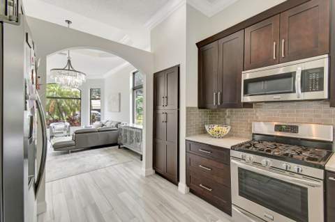 6041 SW 195th Avenue, Pembroke Pines FL - photo 11 of 52