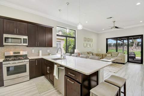 6041 SW 195th Avenue, Pembroke Pines FL - photo 12 of 52