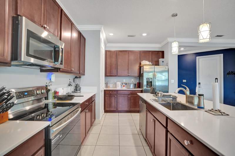 4 bedroom Single Family Residence at 4147 Rosa Drive, Crystal Lake 1st Sec, Deerfield Beach — photo 3