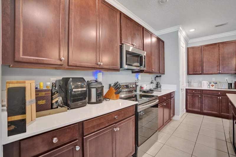 4 bedroom Single Family Residence at 4147 Rosa Drive, Crystal Lake 1st Sec, Deerfield Beach — photo 4