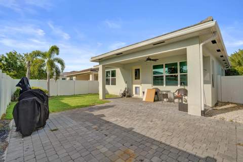 4147 Rosa Drive, Deerfield Beach FL - photo 20 of 39