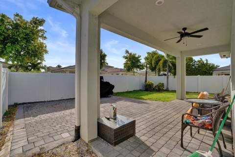4147 Rosa Drive, Deerfield Beach FL - photo 21 of 39