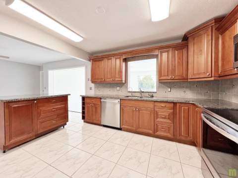 3318 NW 68th Court, Fort Lauderdale FL - photo 6 of 27