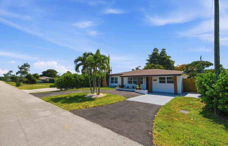 3 bedroom Single Family Residence at 4841 NE 5th Terrace, North Andrews Gardens, Fort Lauderdale — photo 4