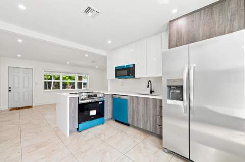 4841 NE 5th Terrace, Fort Lauderdale FL - photo 13 of 32