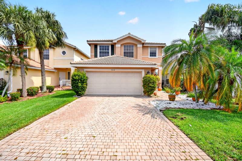 4 bedroom Single Family Residence at 5018 Starblaze Drive, Nautica Isles 4, Greenacres — photo 2