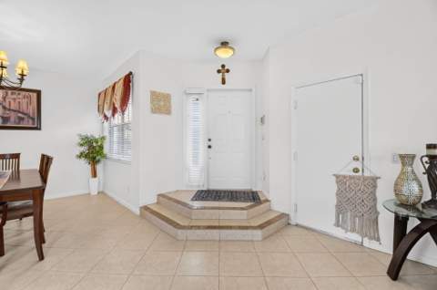 5018 Starblaze Drive, Greenacres FL - photo 9 of 93