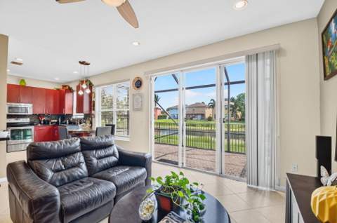 5018 Starblaze Drive, Greenacres FL - photo 15 of 93