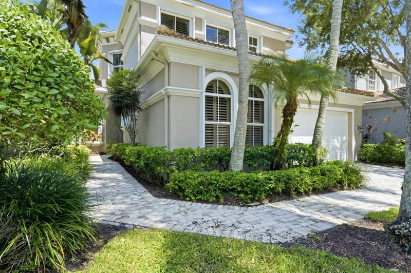 4 bedroom Single Family Residence at 136 Andalusia Way, Mirasol Par F, Palm Beach Gardens — photo 2