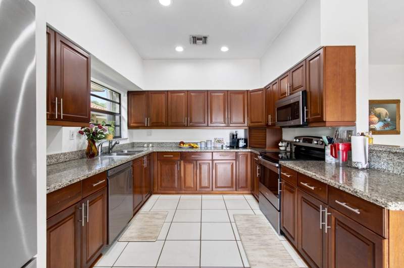 3 bedroom Townhouse at 8718 Via Reale, Boca Azul Ph 2, Boca Raton — photo 5