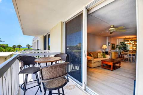 125 S Ocean Avenue #211, Palm Beach Shores FL - photo 22 of 53