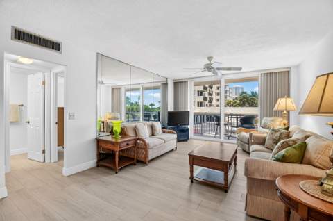 125 S Ocean Avenue #211, Palm Beach Shores FL - photo 9 of 53