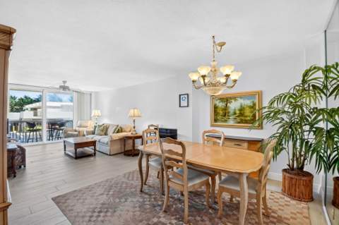 125 S Ocean Avenue #211, Palm Beach Shores FL - photo 13 of 53