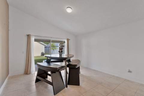 9728 Starboard Drive, Fort Pierce FL - photo 22 of 33