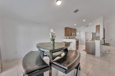 9728 Starboard Drive, Fort Pierce FL - photo 23 of 33