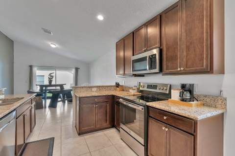 9728 Starboard Drive, Fort Pierce FL - photo 15 of 33