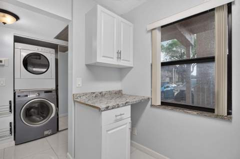5540 Lakeside Drive #102, Margate FL - photo 7 of 31