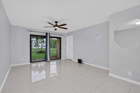 5540 Lakeside Drive #102, Margate FL - photo 14 of 31