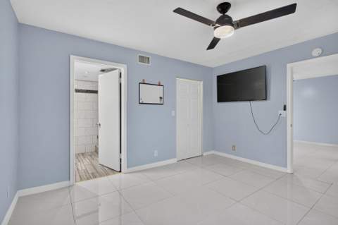 5540 Lakeside Drive #102, Margate FL - photo 18 of 31