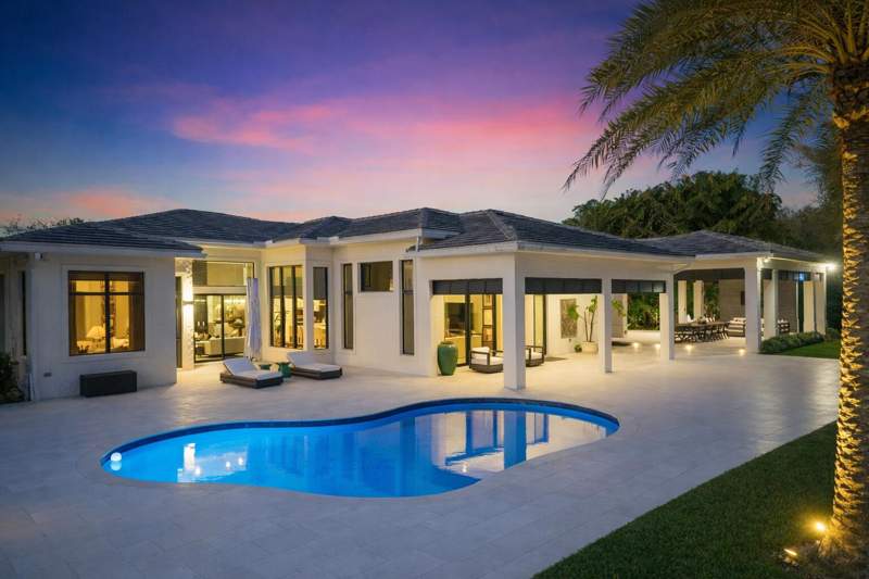 4 bedroom Single Family Residence at 9840 Bay Leaf Court, Parkland Golf And Country Club, Parkland — photo 2