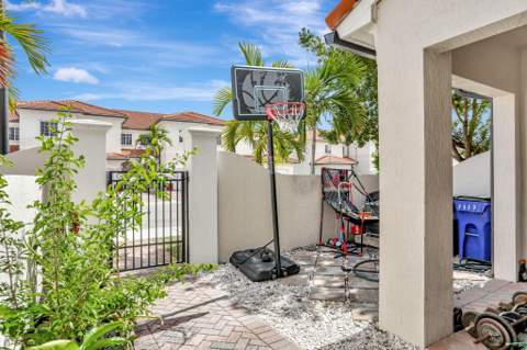 3513 NW 29th Court, Lauderdale Lakes FL - photo 14 of 25
