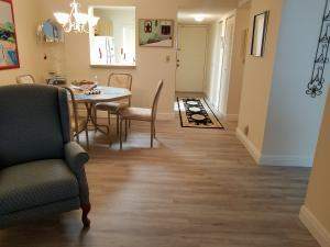 6795 Huntington Lane #405, Delray Beach FL - photo 11 of 41