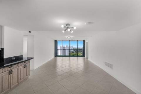 5600 N Flagler Drive #2504, West Palm Beach FL - photo 7 of 38