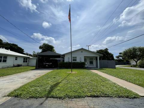 222 SE 3rd Street, Boynton Beach FL - photo 9 of 39