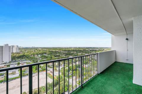 5600 N Flagler Drive #2504, West Palm Beach FL - photo 20 of 38