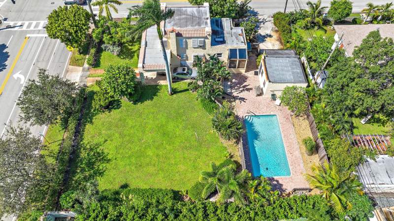 3 bedroom Single Family Residence at 735 Forest Hill Boulevard, Forest Ridge Park, West Palm Beach — photo 2