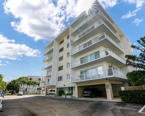 126 Golden Isles Drive #52A, Hallandale Beach FL - photo 16 of 42