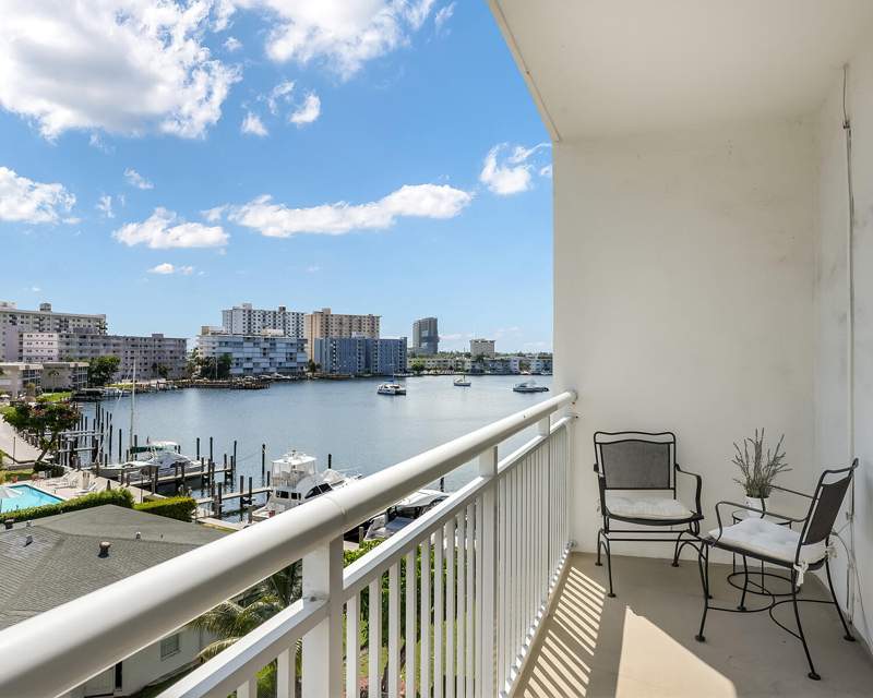 2 bedroom Condominium at 126 Golden Isles Drive #52A, Golden Isles Towers Condo, Hallandale Beach — photo 3
