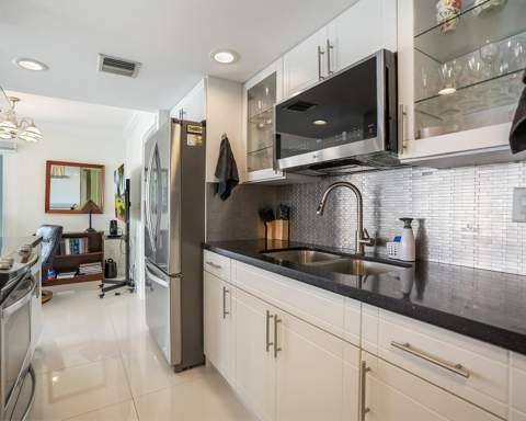 126 Golden Isles Drive #52A, Hallandale Beach FL - photo 18 of 42