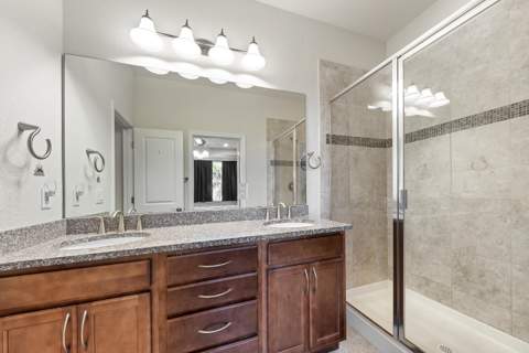 3964 Poinciana Lane, Hollywood FL - photo 15 of 33