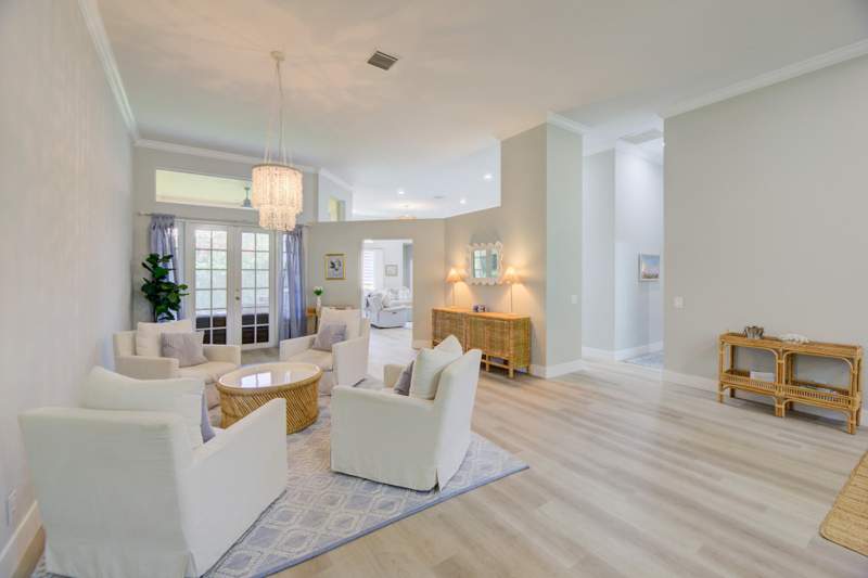 5 bedroom Single Family Residence at 1635 Blue Jay Circle, Sector 2-Parcels 1 2 3 4 5 6 7, Weston — photo 4